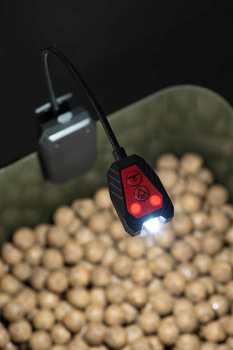 dei001_spomb_bucket_light_bucket_illuminated_4jpg